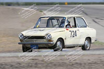 media/Sep-28-2025-24 Hours of Lemons (Sun) [[5dfe0e5f6e]]/12pm (Outside Grapevine)/
